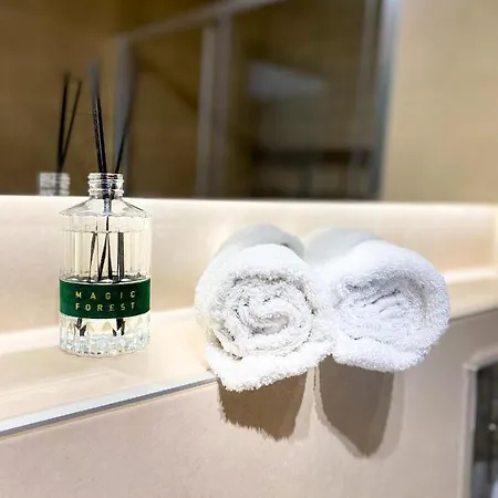 Hill - Kubinska Hola *